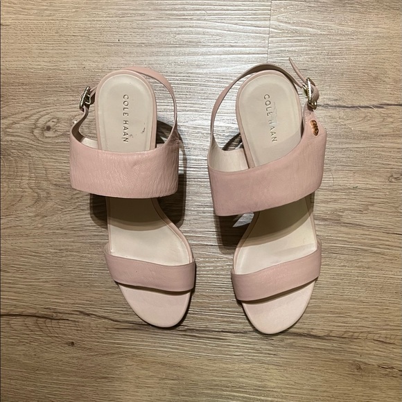 Cole Haan light/pale pink leather sandals - Picture 10 of 12